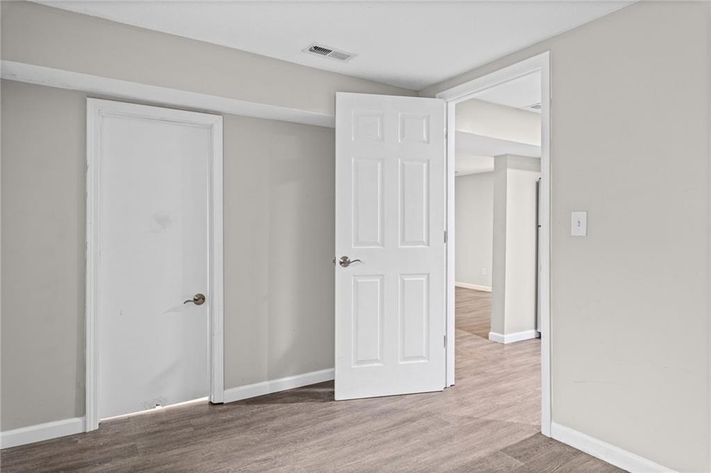 11230 College Avenue Property Photo 31