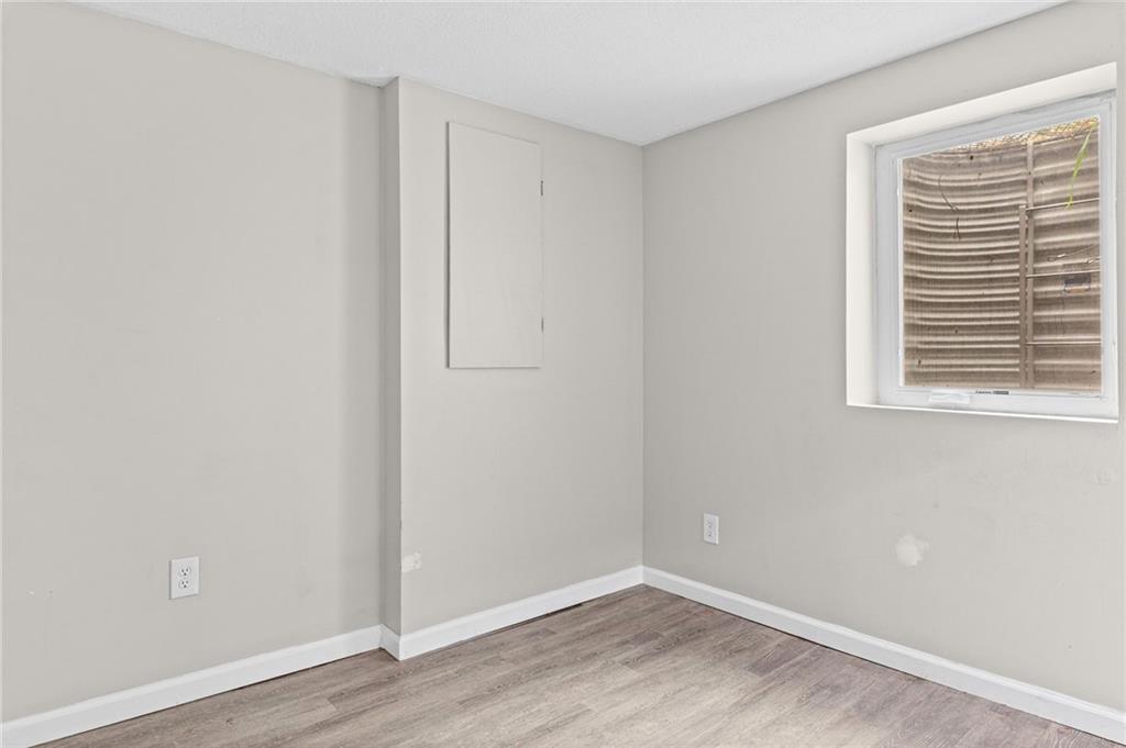 11230 College Avenue Property Photo 32