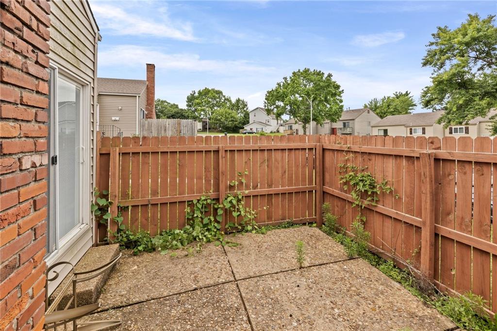 11230 College Avenue Property Photo 35