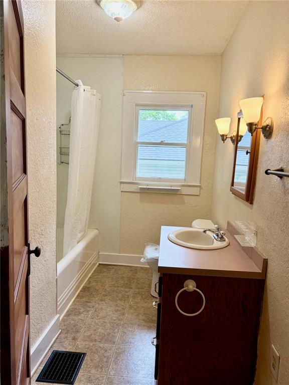 414 S 2nd Street Property Photo 14