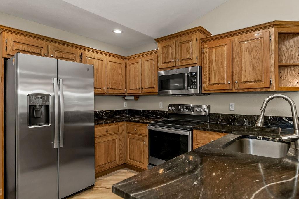 16705 Freeman Drive Property Photo 11