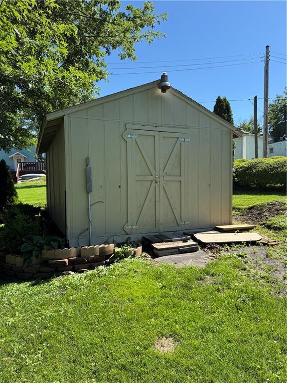 322 E 7th Street Property Photo 12