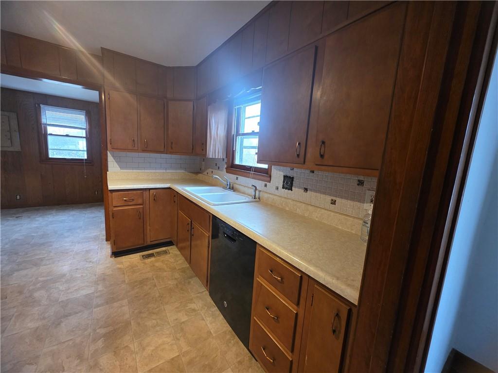 1106 Pacific Avenue Property Photo 8