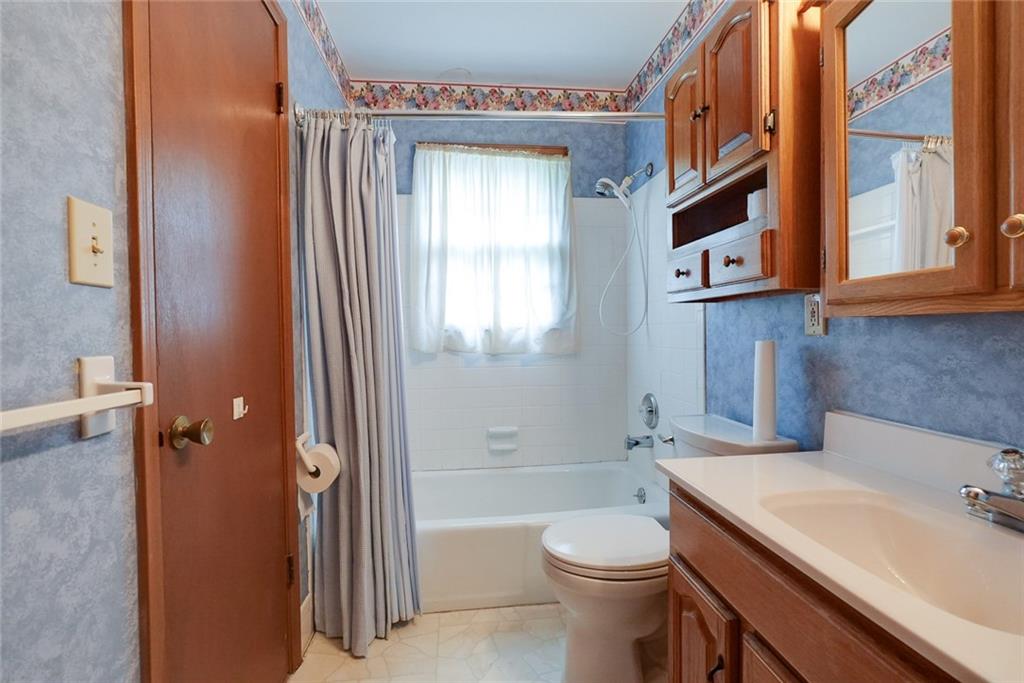 11016 Stark Avenue Property Photo 4