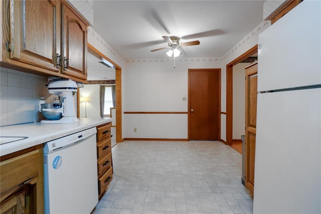 11016 Stark Avenue Property Photo 16