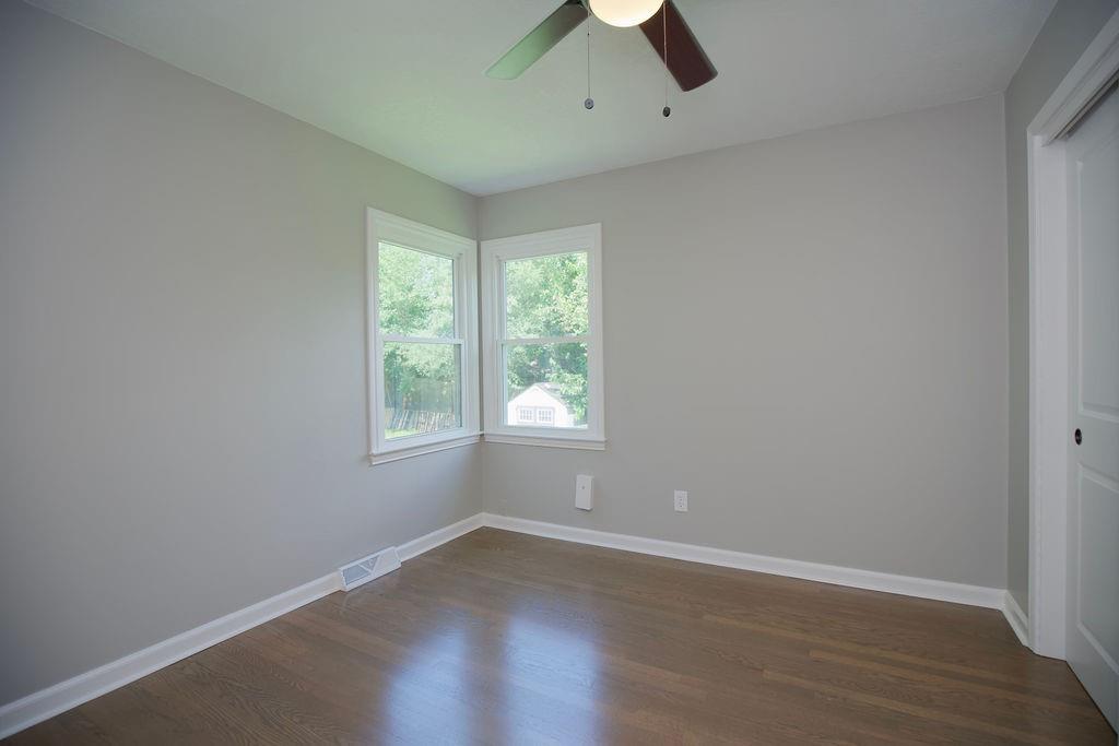 4921 Briar Street Property Photo 18