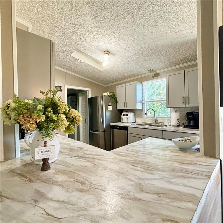 1106 Lakeshore Drive Property Photo 3