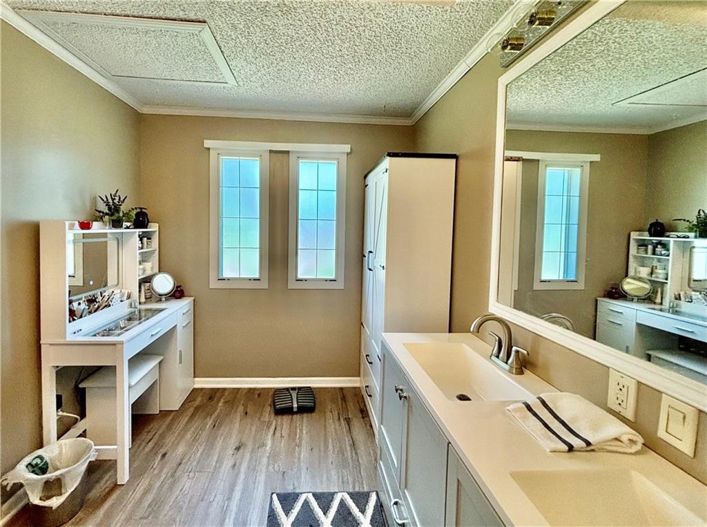 1106 Lakeshore Drive Property Photo 20
