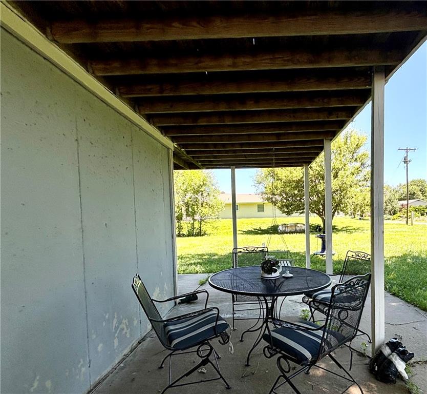 1106 Lakeshore Drive Property Photo 21