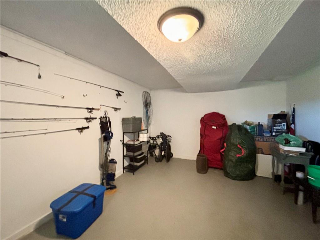 1106 Lakeshore Drive Property Photo 22