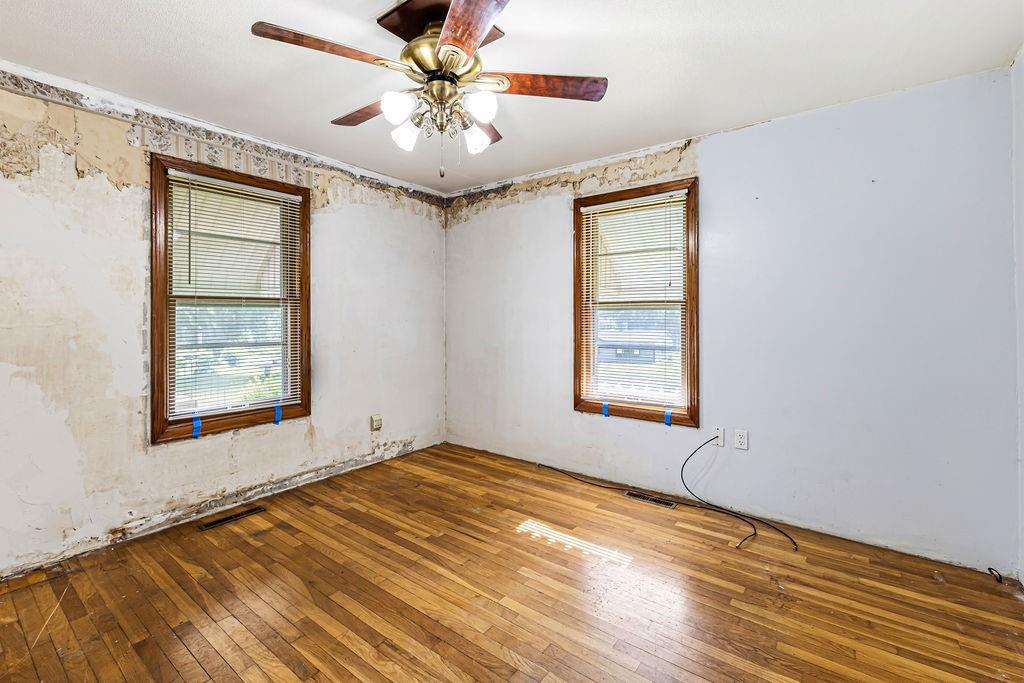 3816 W Ayrlawn Drive Property Photo 4