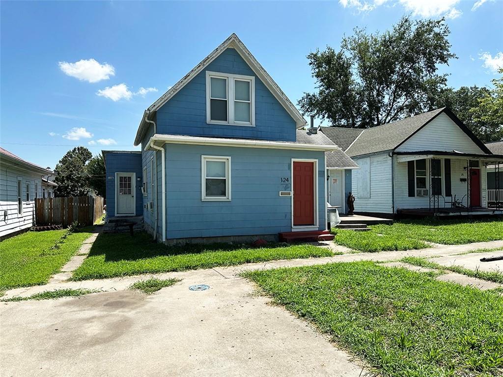 124 W 3rd Avenue Property Photo 4