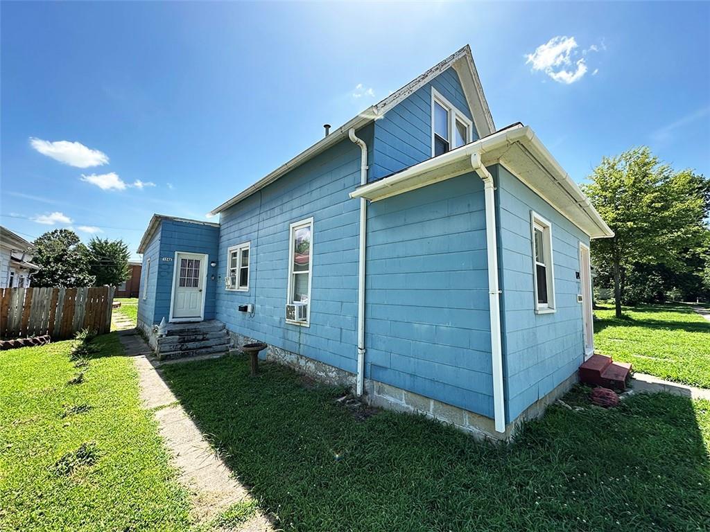 124 W 3rd Avenue Property Photo 5