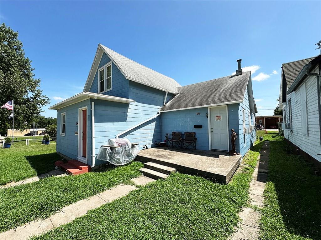 124 W 3rd Avenue Property Photo 7