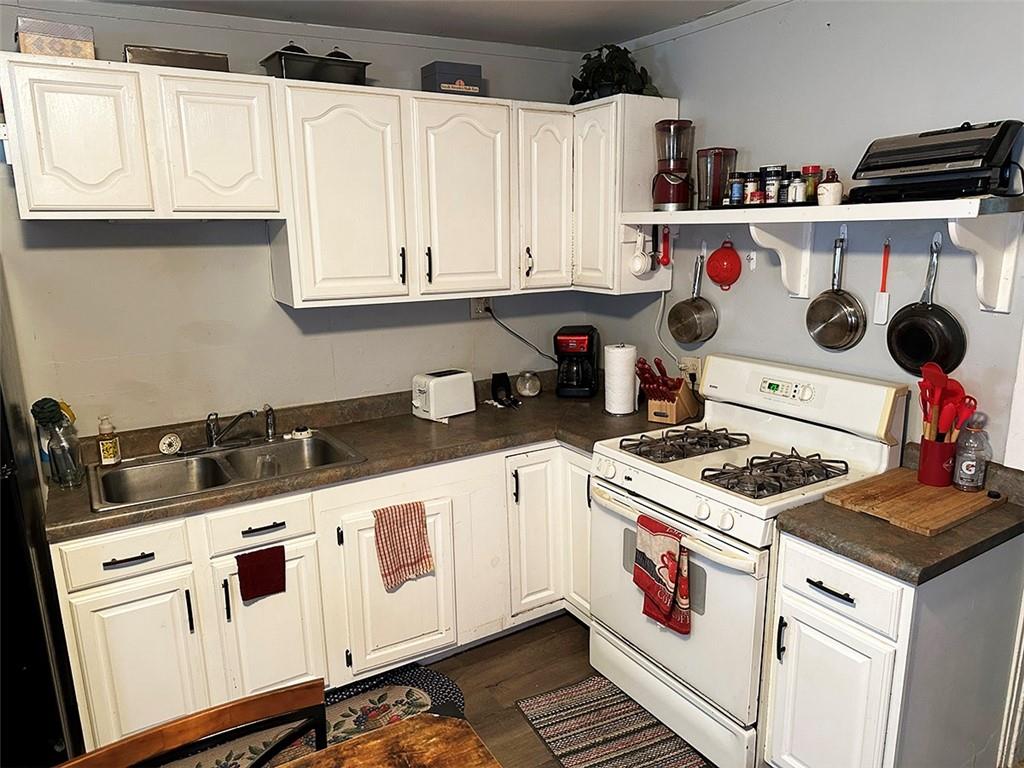 124 W 3rd Avenue Property Photo 15