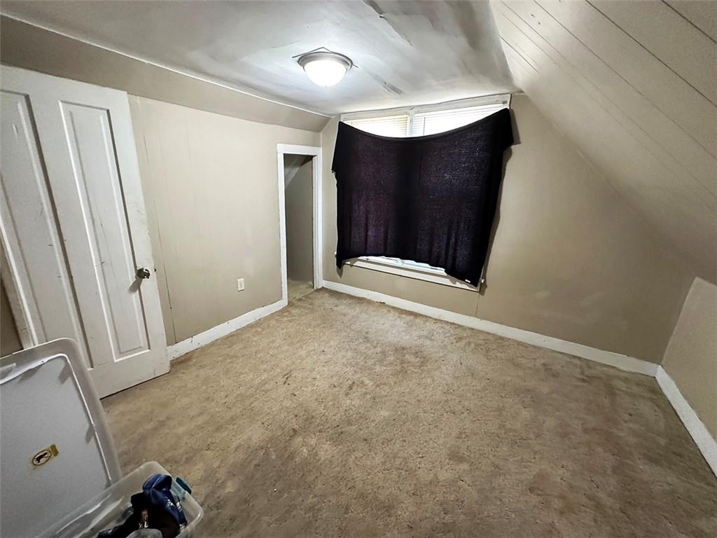 124 W 3rd Avenue Property Photo 38