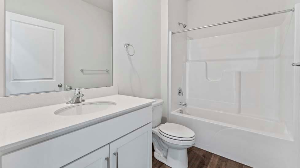 10701 N Richmond Avenue Property Photo 7