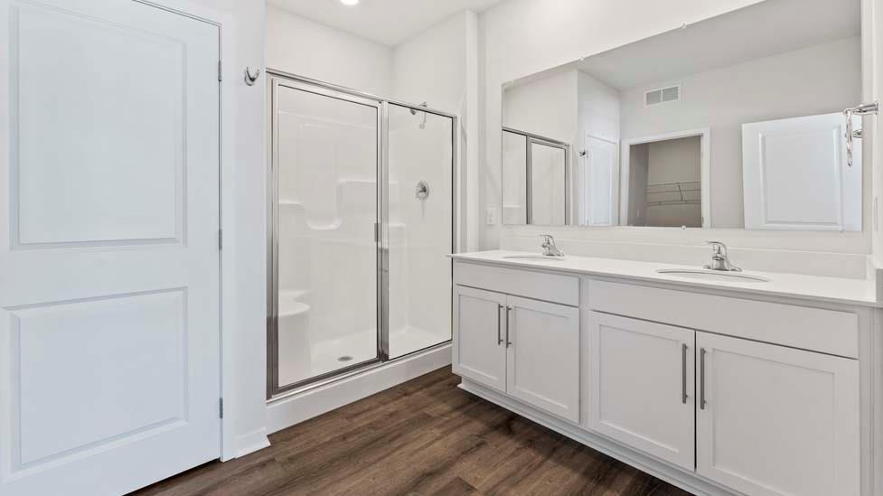 10701 N Richmond Avenue Property Photo 13