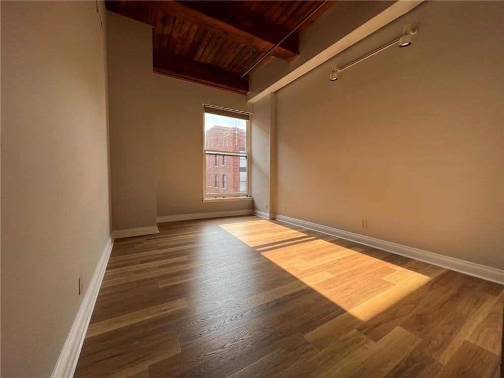 609 Central Street Property Photo 6