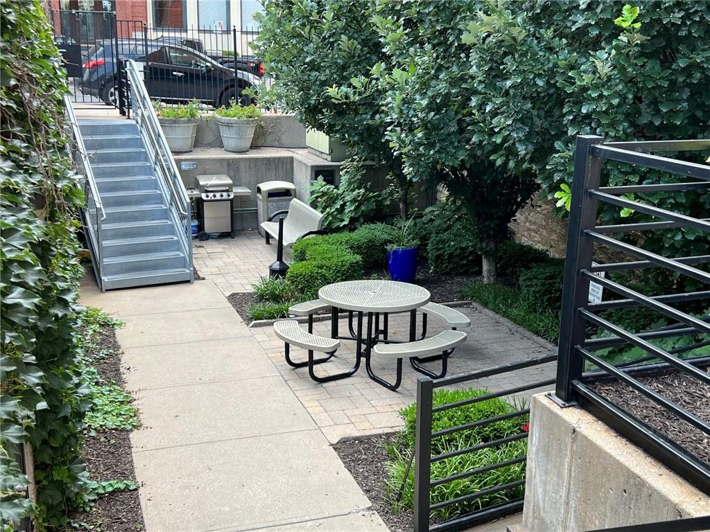 609 Central Street Property Photo 15