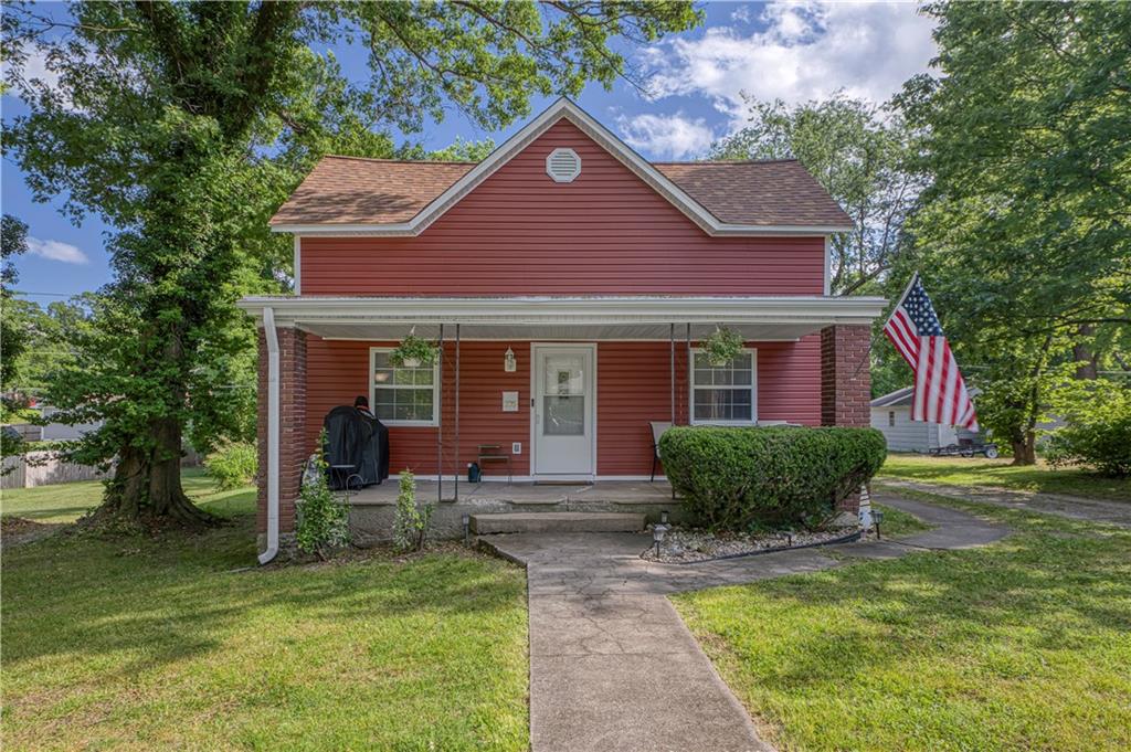 335 E 9th Street Property Photo 2