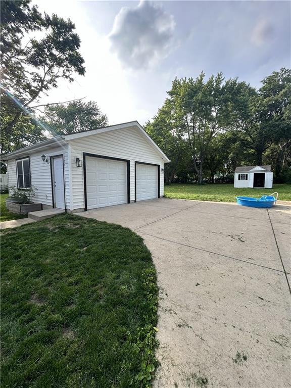 528 E Loula Street Property Photo 17