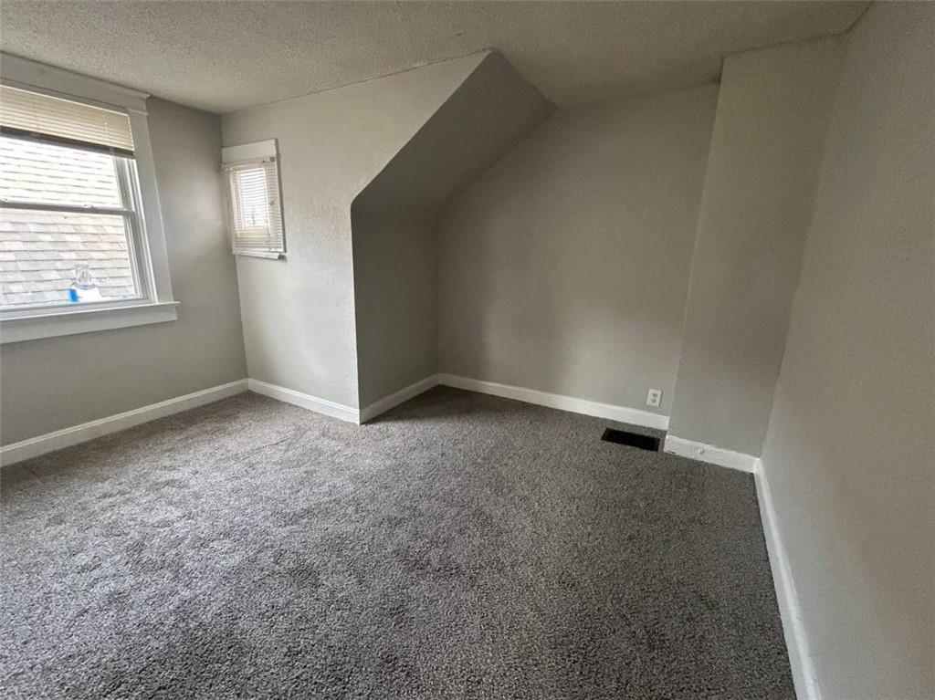 1037 Sandusky Avenue Property Photo 25