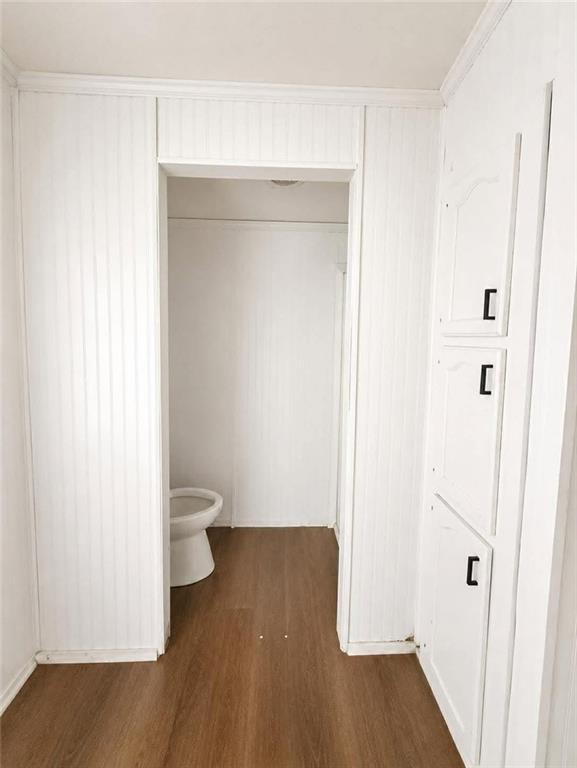809 W 9th Street Property Photo 7