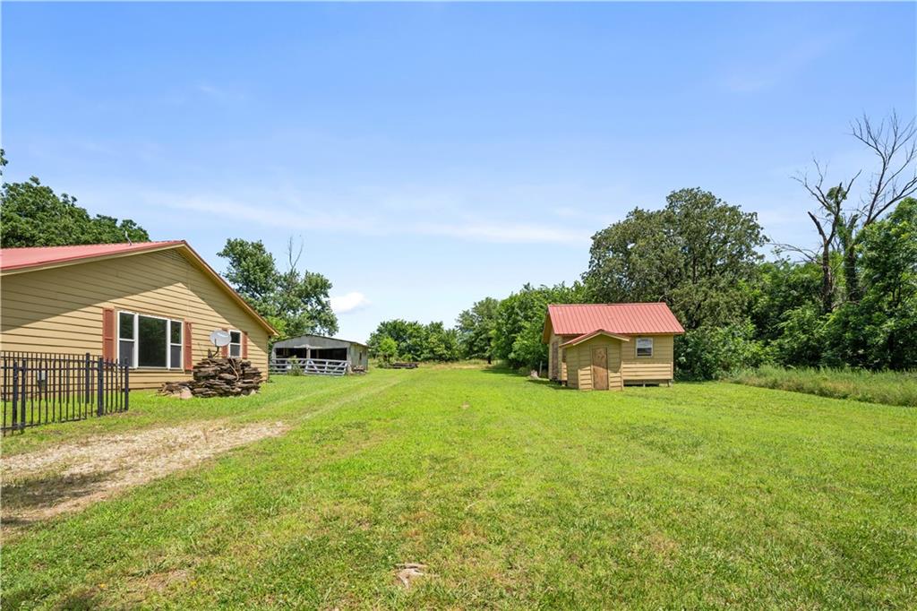 6237 Ew 3 Road Property Photo 7