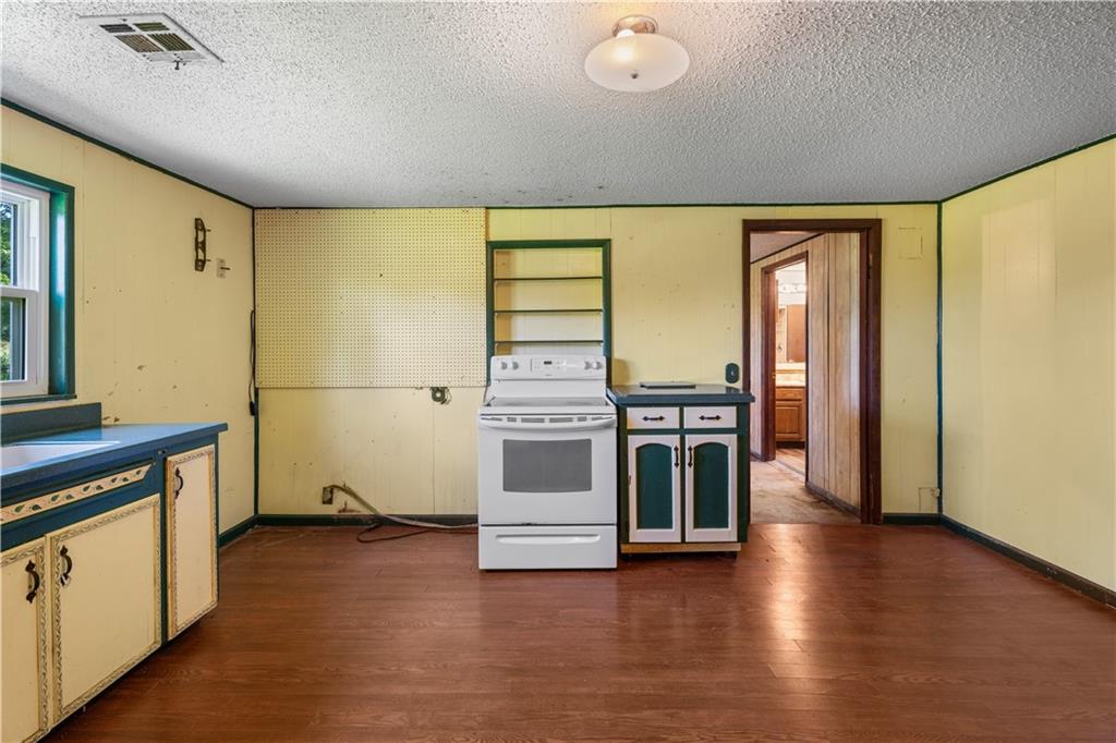 6237 Ew 3 Road Property Photo 33