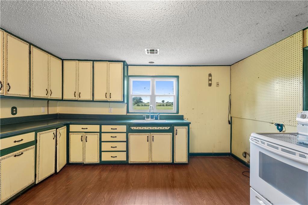 6237 Ew 3 Road Property Photo 34