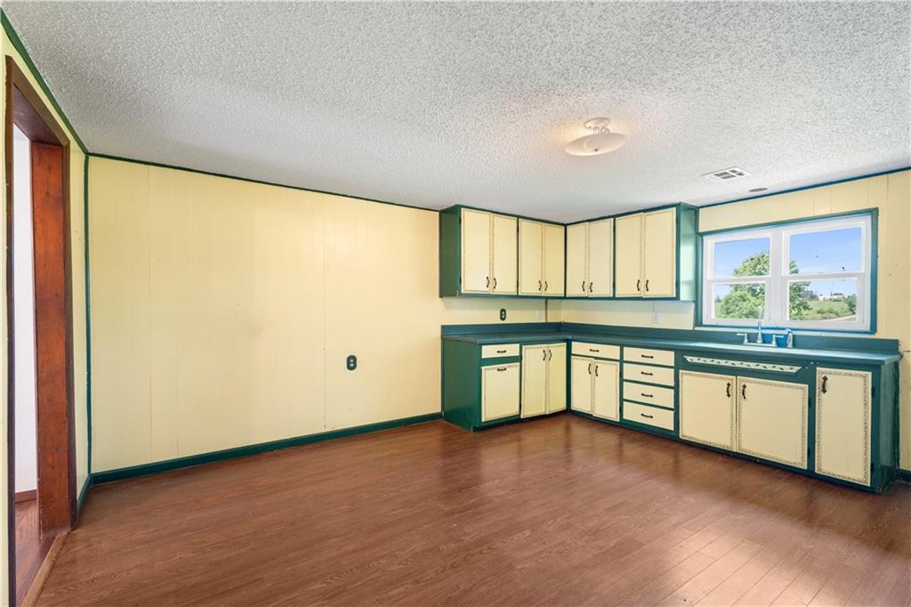 6237 Ew 3 Road Property Photo 37