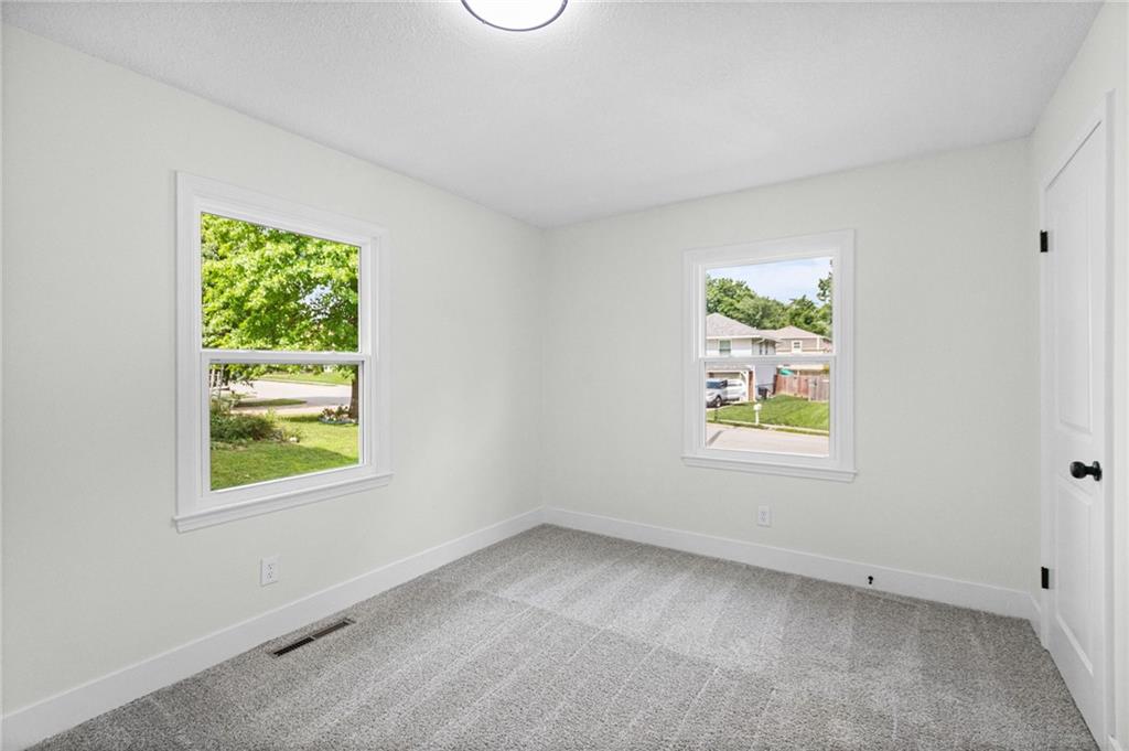 2400 N 73rd Place Property Photo 22