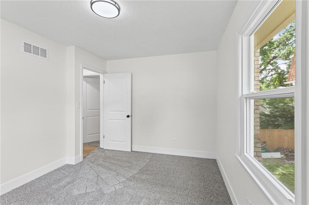2400 N 73rd Place Property Photo 23