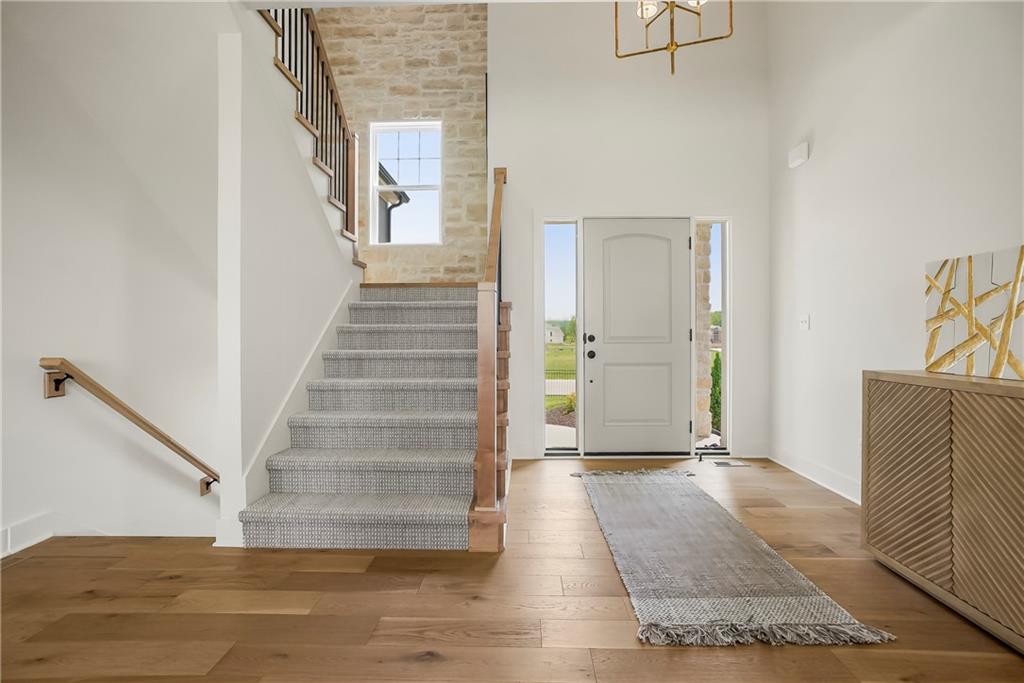 17809 Rainbow Boulevard Property Photo 7