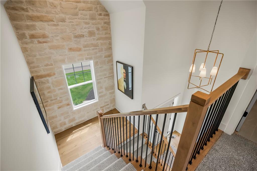 17809 Rainbow Boulevard Property Photo 26