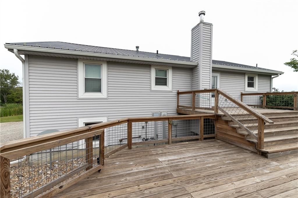 22215 Parallel Road Property Photo 17