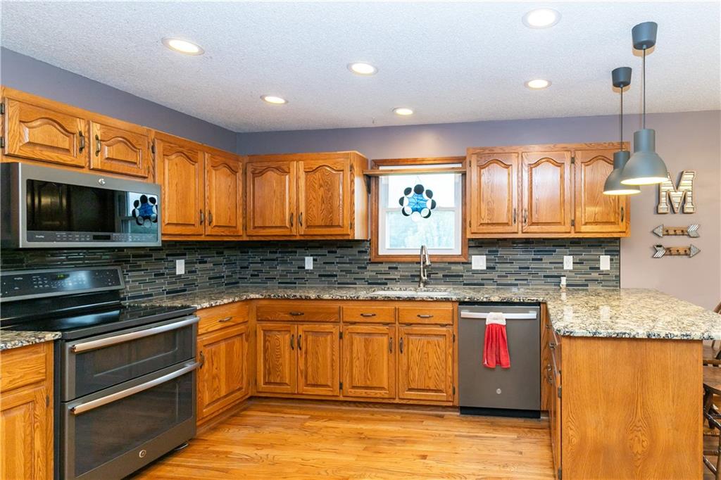 22215 Parallel Road Property Photo 30