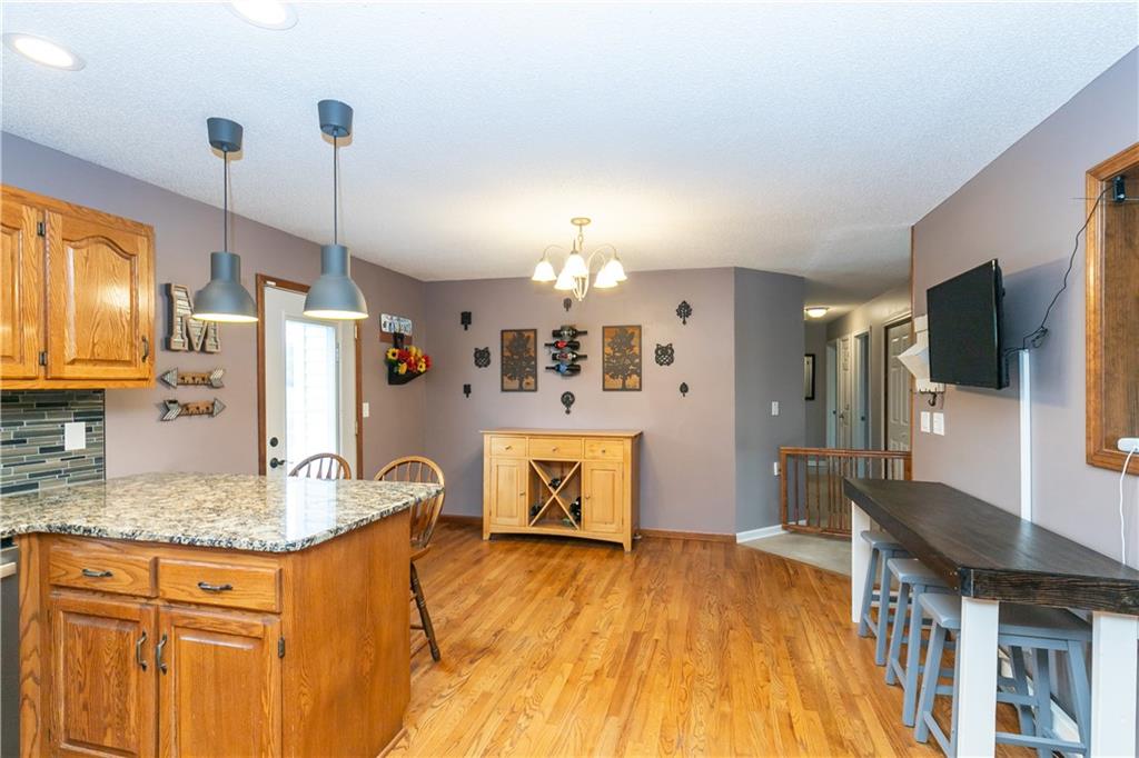 22215 Parallel Road Property Photo 31