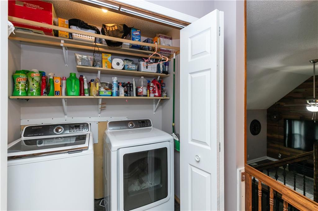 22215 Parallel Road Property Photo 34