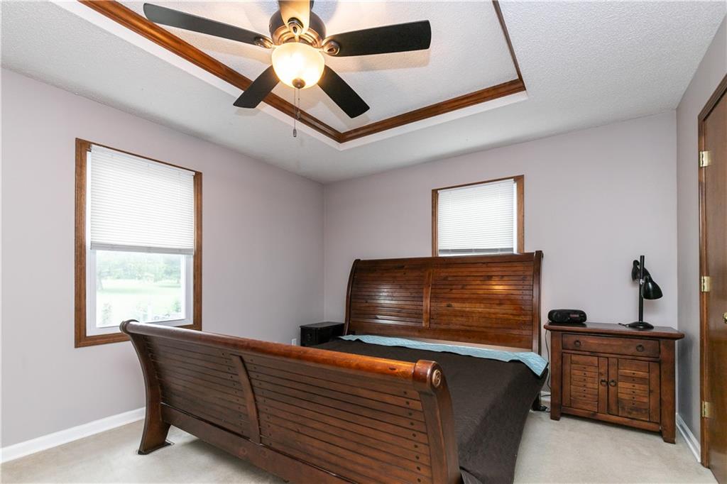 22215 Parallel Road Property Photo 39