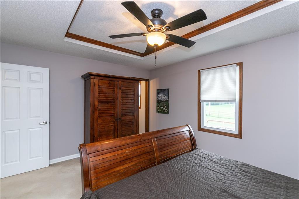 22215 Parallel Road Property Photo 40