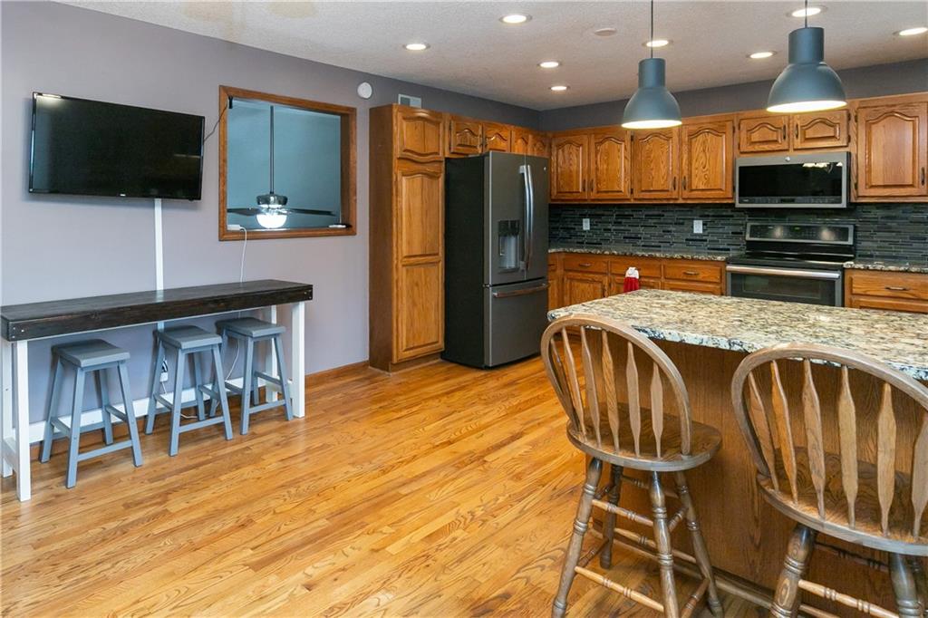 22215 Parallel Road Property Photo 47
