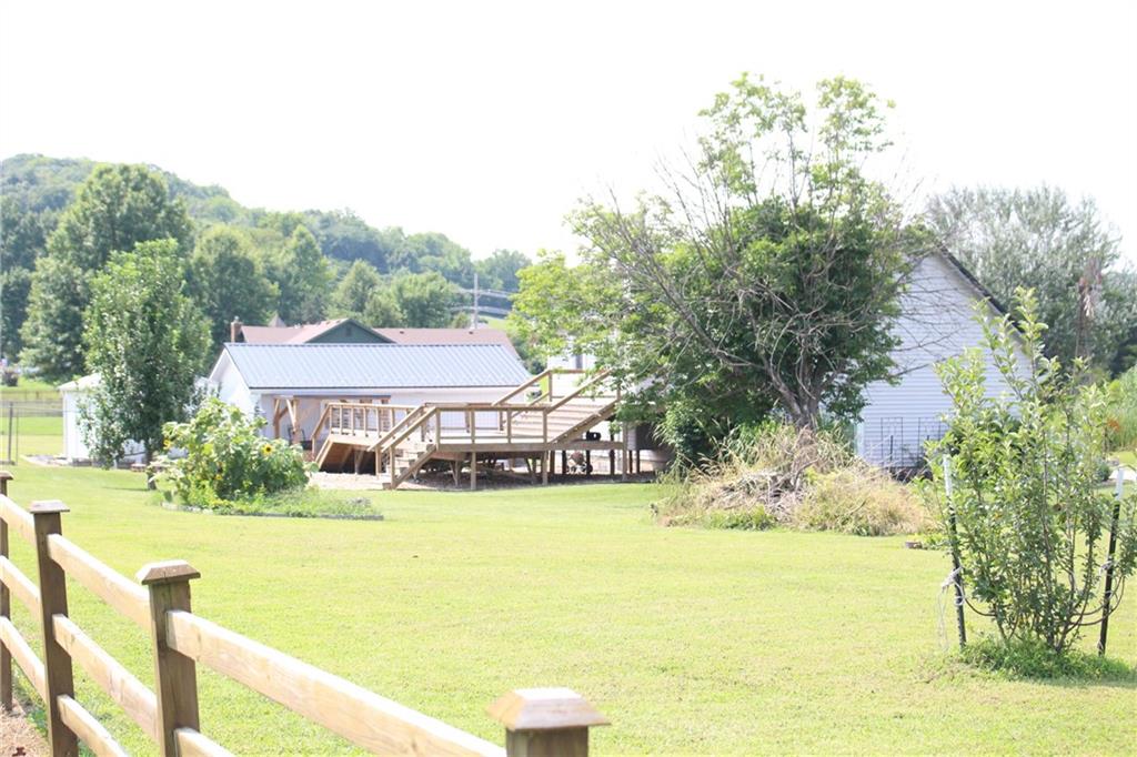 22215 Parallel Road Property Photo 77