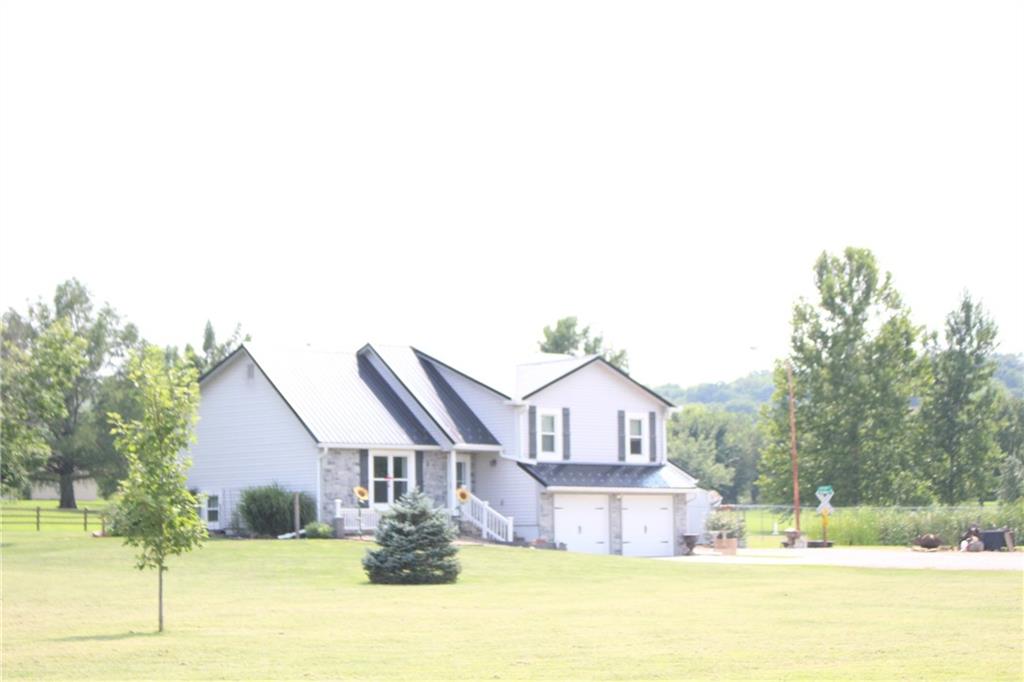 22215 Parallel Road Property Photo 79