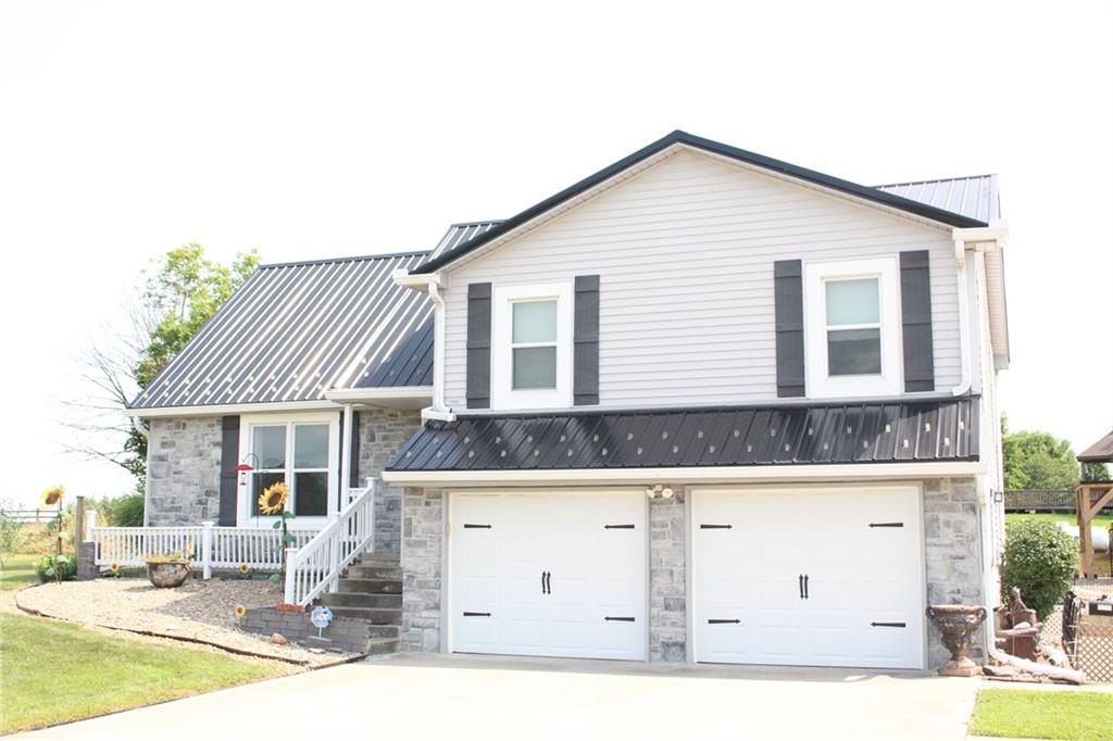 22215 Parallel Road Property Photo 84