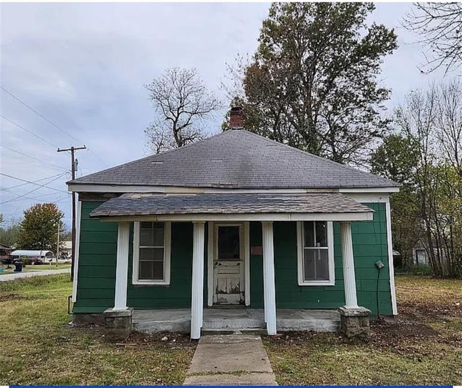 939 S Wyandotte Avenue Property Photo 1