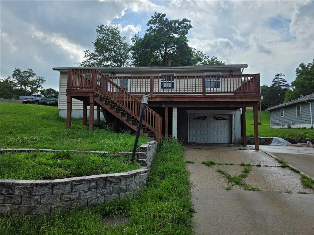 1421 S 6th Street Property Photo 2