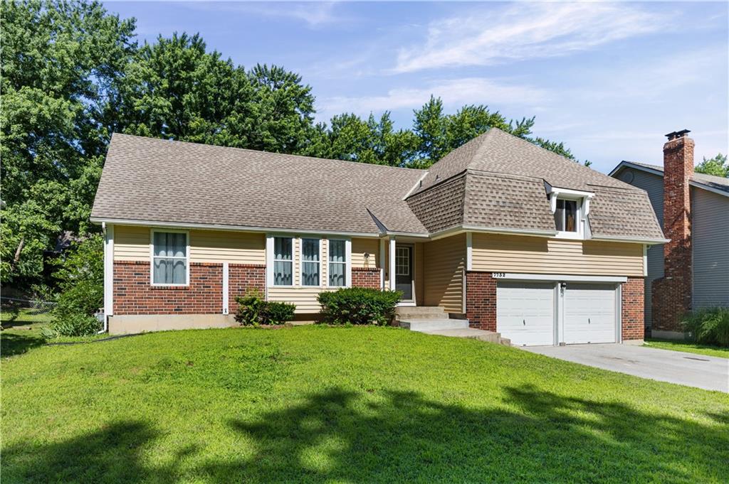7732 Westgate Drive Property Photo 3
