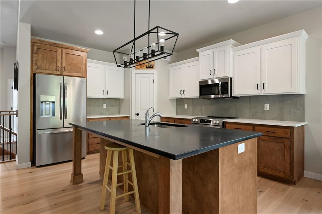 801 Colonial Drive Property Photo 6